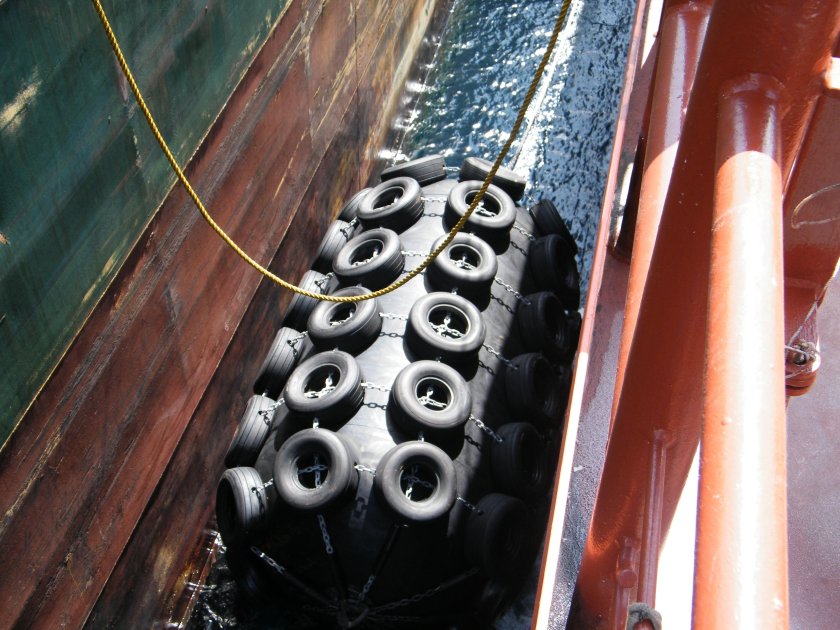 Кранцы на яхте