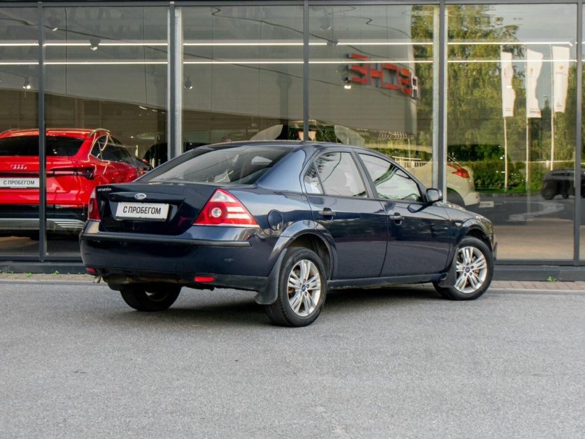 Ford mondeo 2002 г.