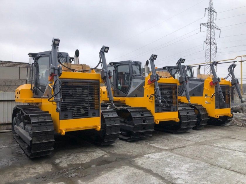 Бульдозер ДСТ-Урал d10