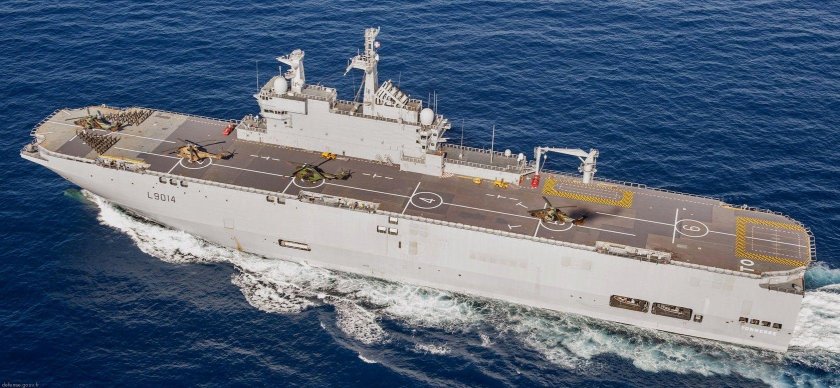 Мистраль вертолетоносец