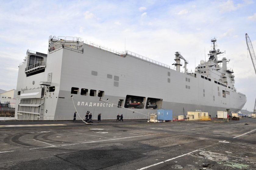 Десантный корабль Мистраль