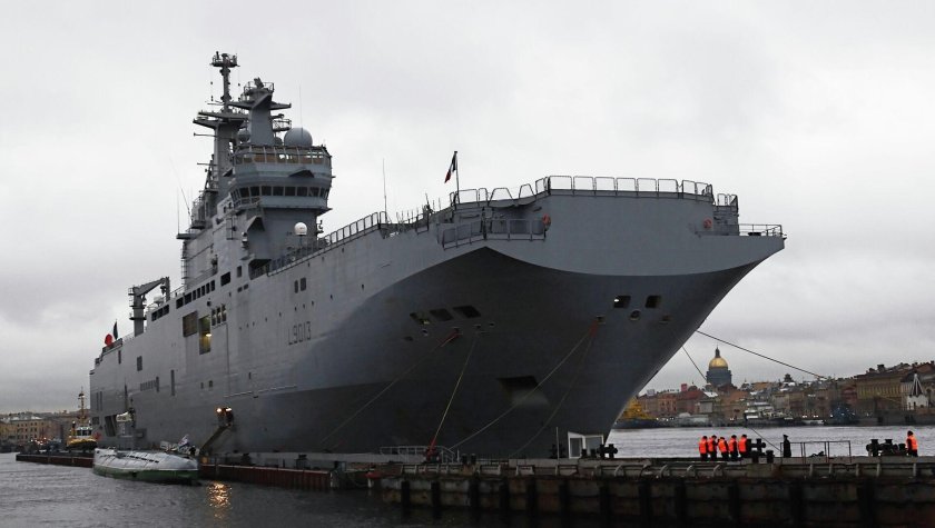 Мистраль вертолетоносец