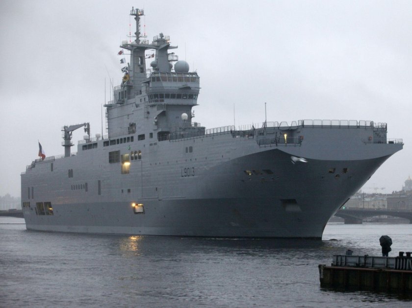 Универсальный десантный корабль