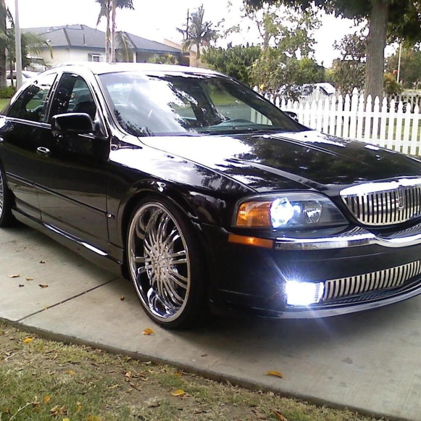 Lincoln LS Sports sedan