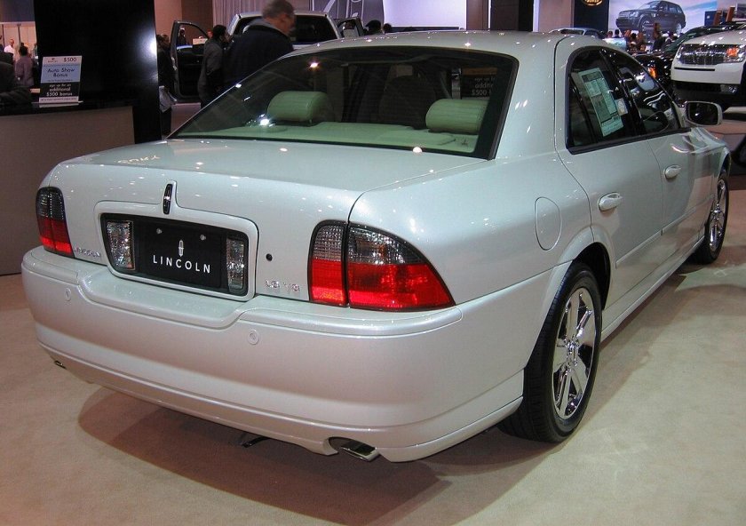 Lincoln LS Sports sedan