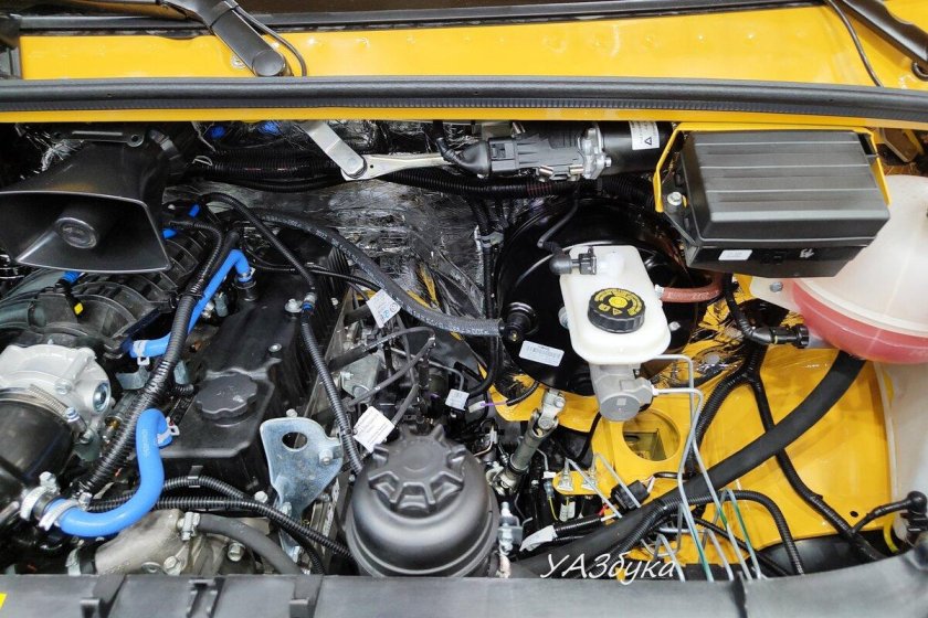 Подкапотное пространство газель некст дизель