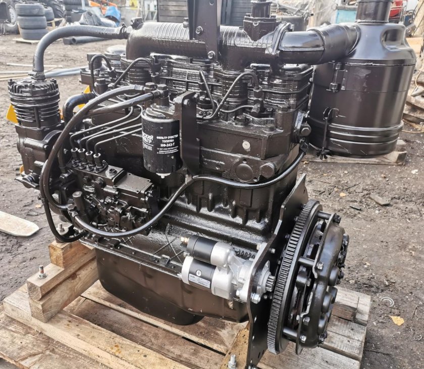 Двигатель д 243