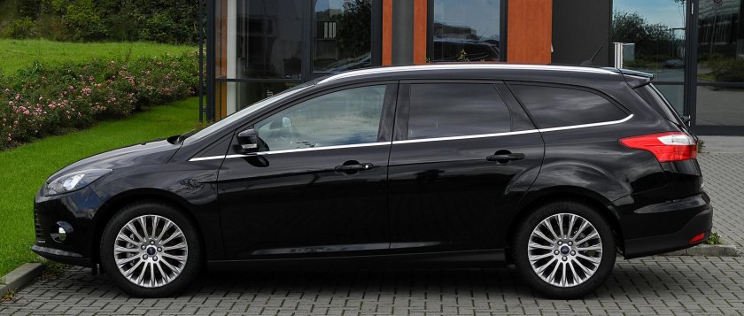 Ford Focus 3 универсал черный