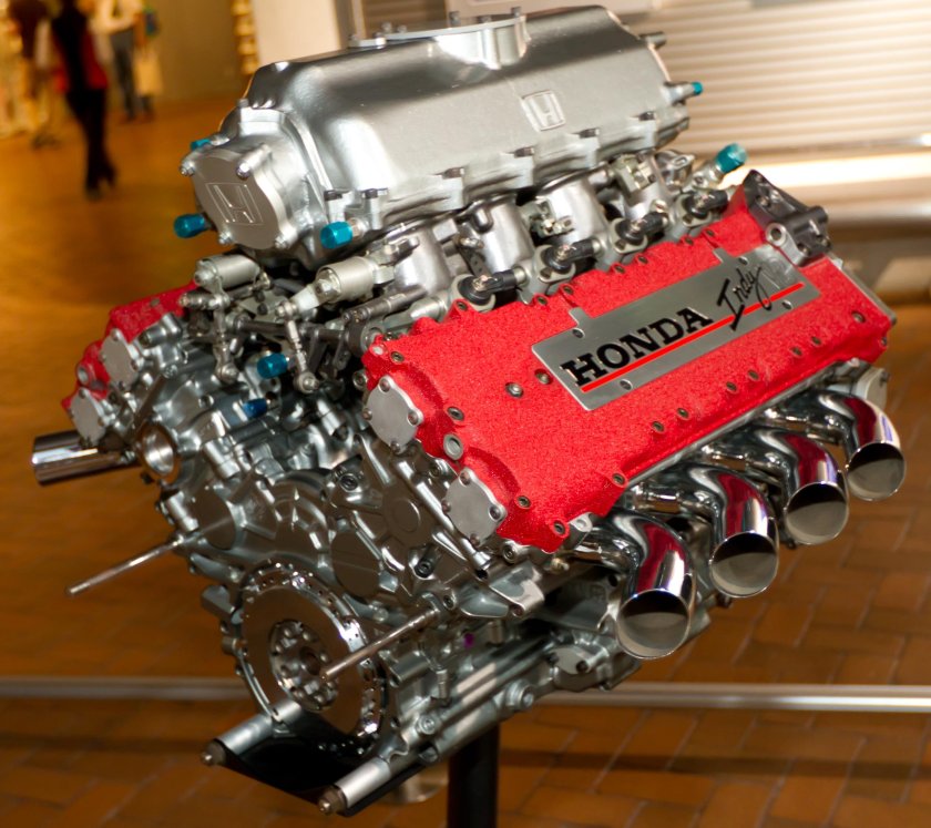 Мотор Honda b16