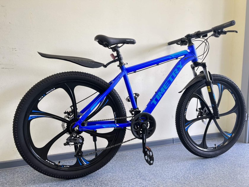 Велосипед на литых дисках trioblade 26