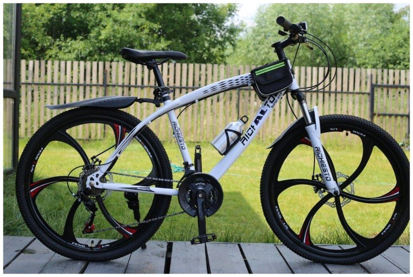 Велосипед БМВ