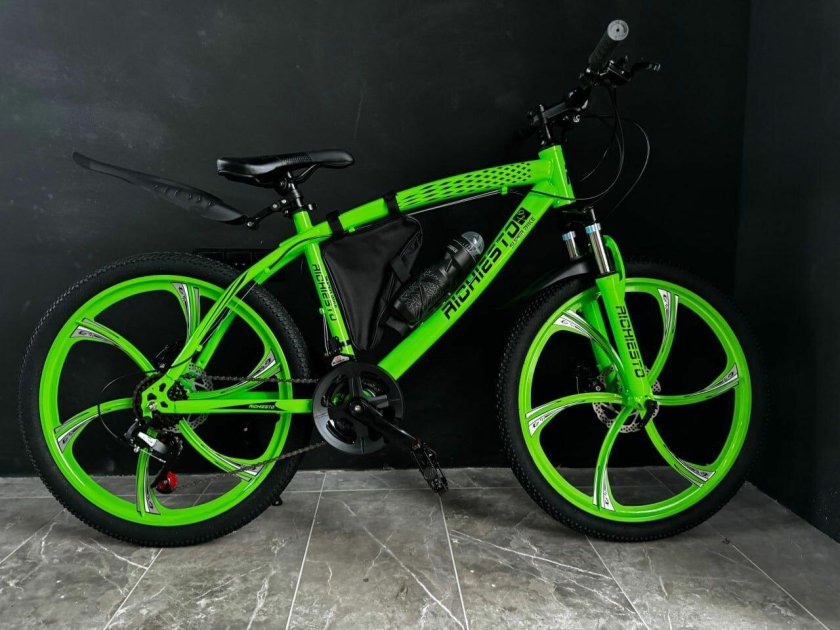 Велосипед bmw на литых дисках