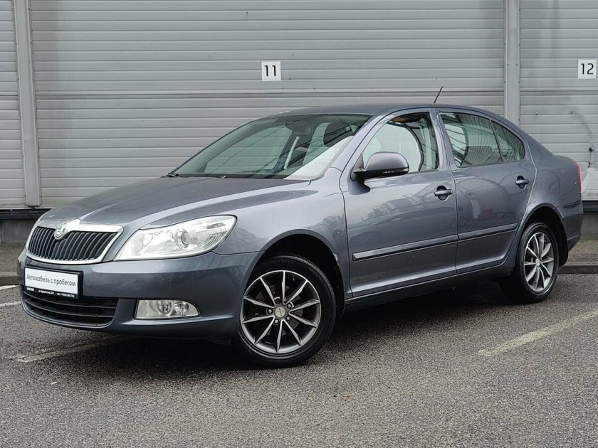 Skoda Octavia II (a5 серый