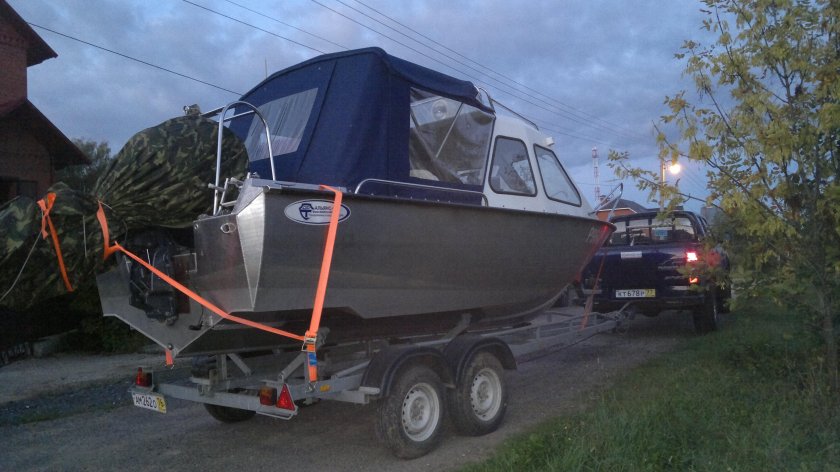 Катер Альянс 6.4