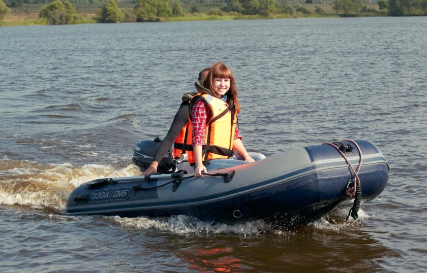 Лодка Альфа 330