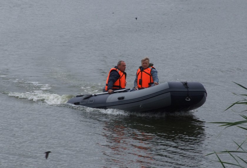 Надувная лодка ПВХ ДМБ Омега 420