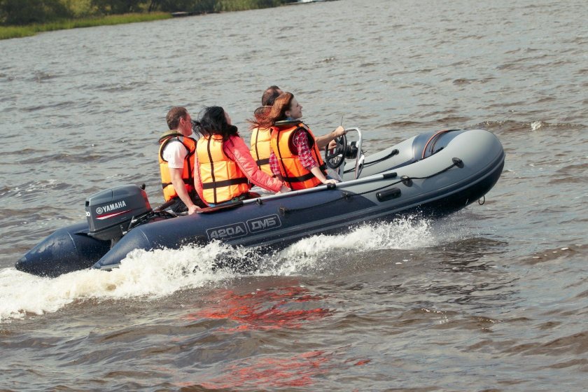 Лодка ДМБ 360