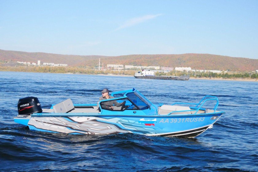 Лодка вельбот