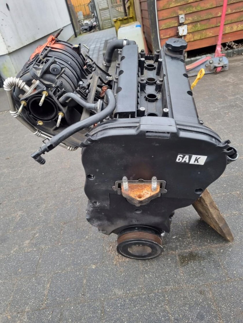 Двигатель 25k4f kv6