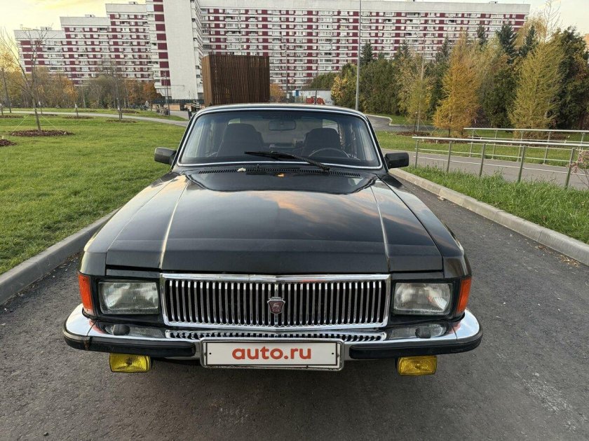 Волга газ 3102 черная