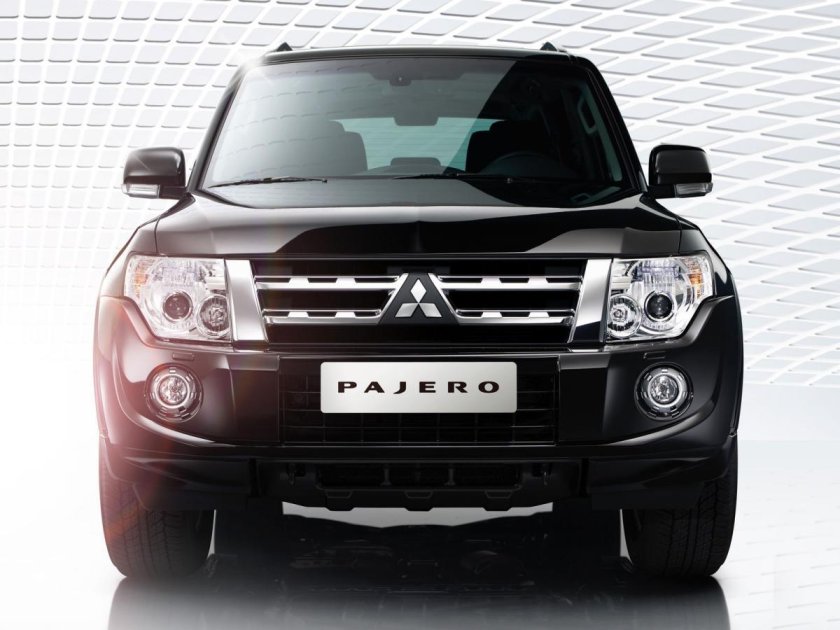 Mitsubishi Pajero 4