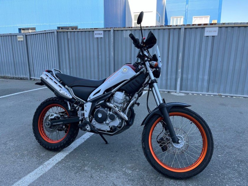 Yamaha xg 250 tricker