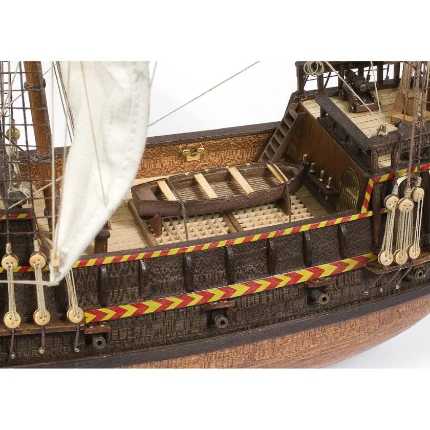 Галеон Дрейка Золотая Лань