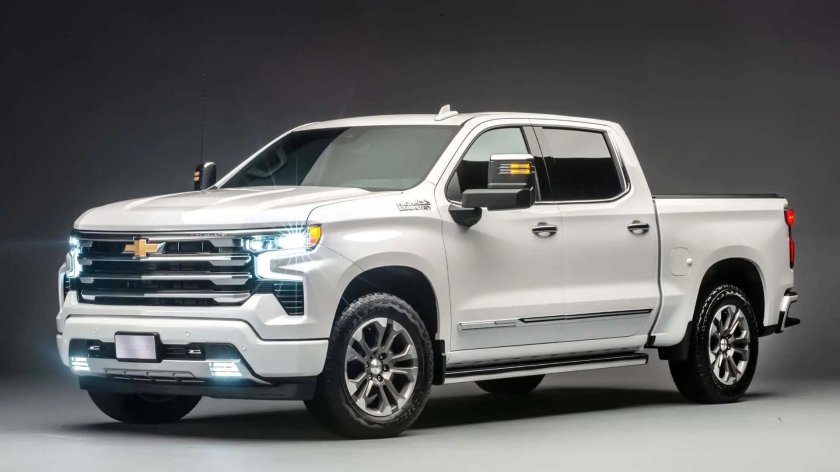 Шевроле Сильверадо 2023
