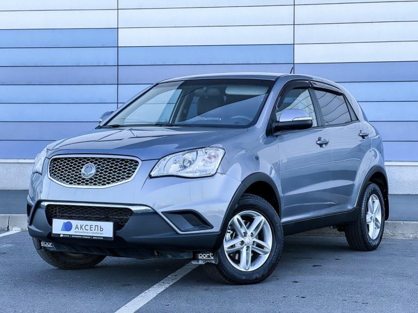 Машина ssangyong actyon