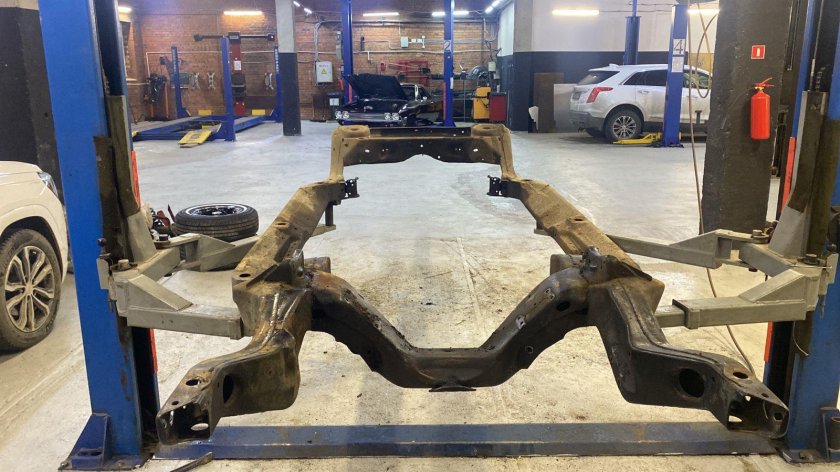 Рама ленд крузер 100