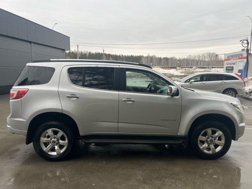 Chevrolet trailblazer ii