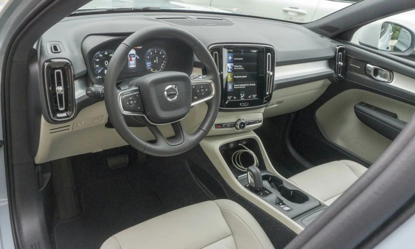 Volvo xc40 Interior