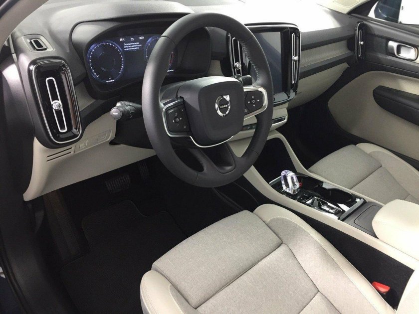 Volvo xc40 Interior