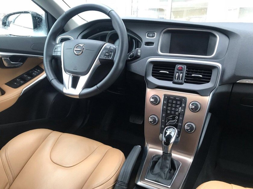 Volvo v40 Cross Country