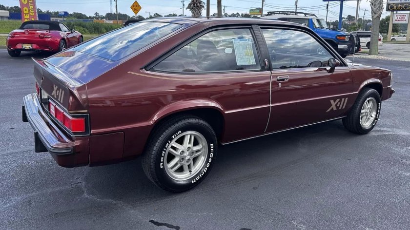LEBARON Chrysler 1989