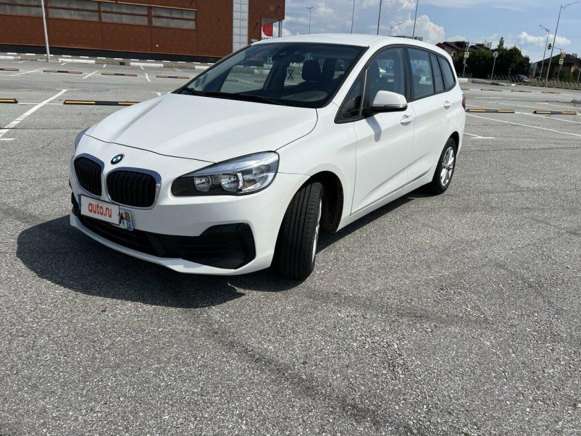 Цвета БМВ 2 серии Актив Турер