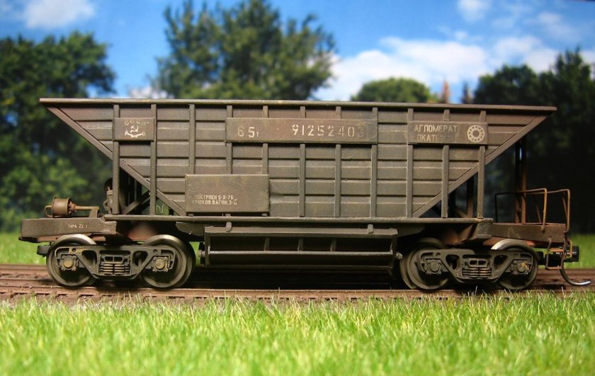 Хоппер минераловоз