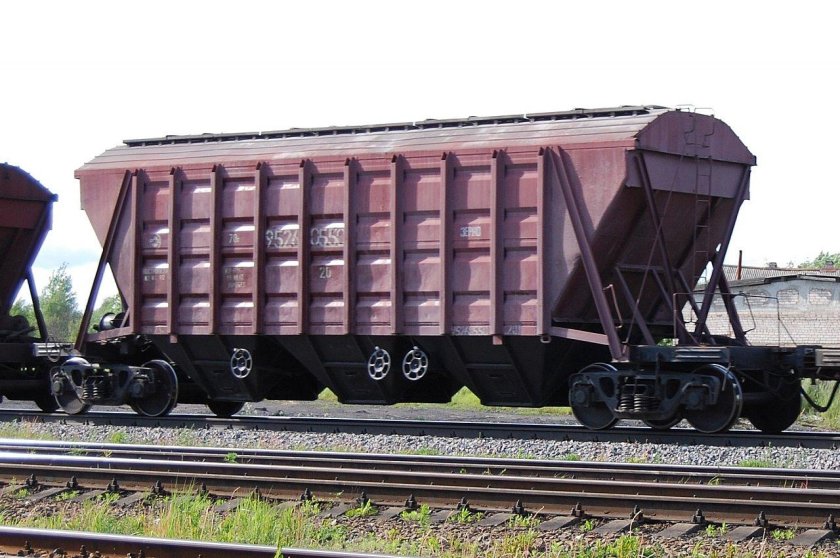 Вагон-зерновоз (хоппер) 19-752