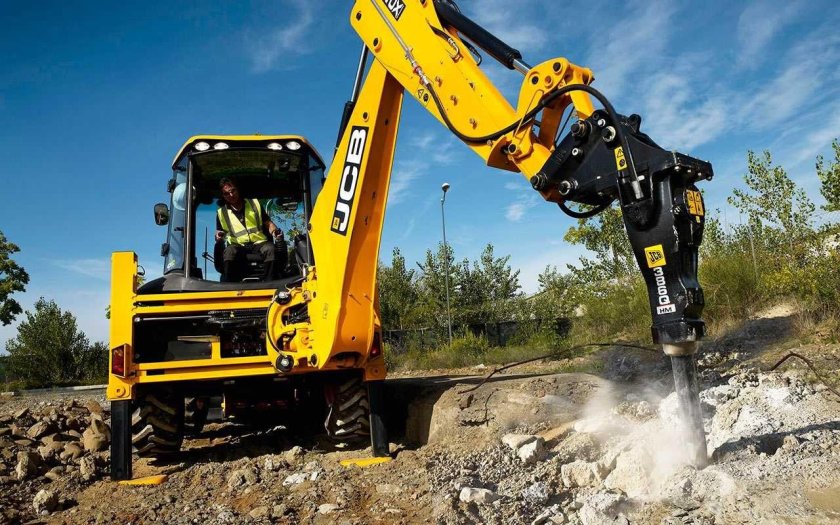 JCB 3cx с гидромолотом