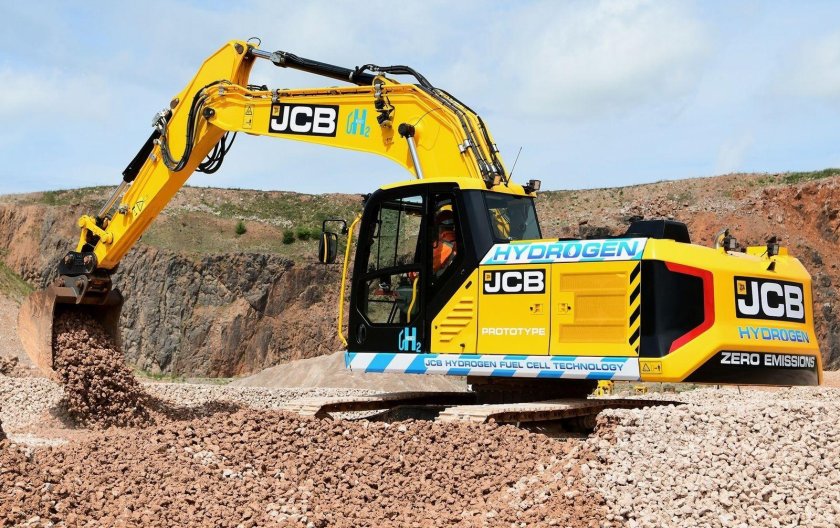 Гусеничный экскаватор jcb js260