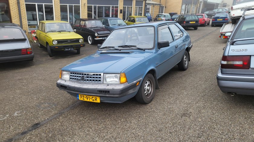 Volvo 300 series