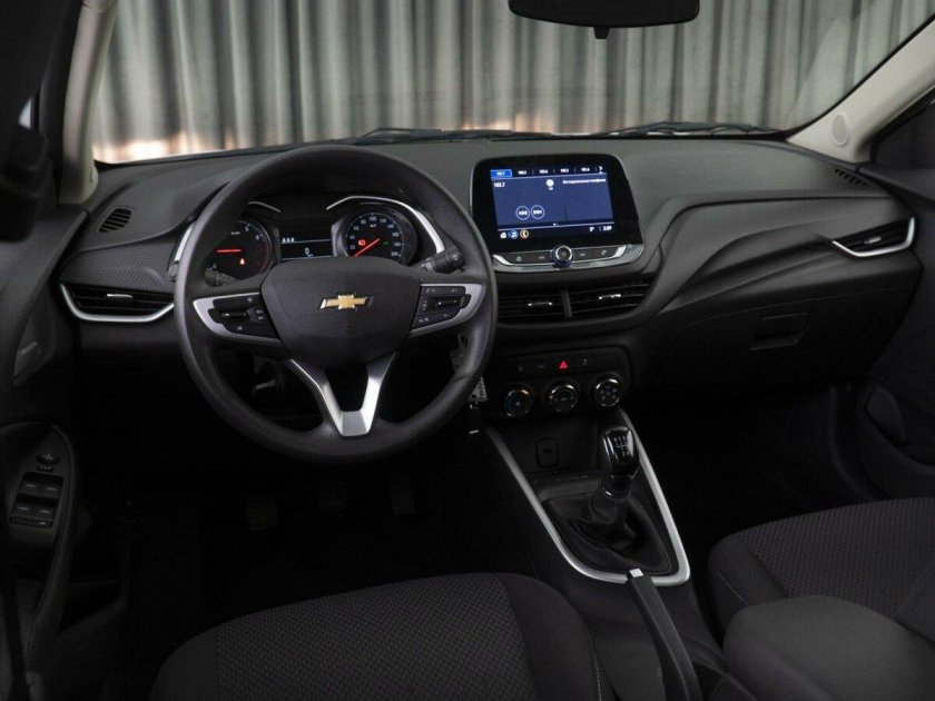 Chevrolet onix 2020 салон