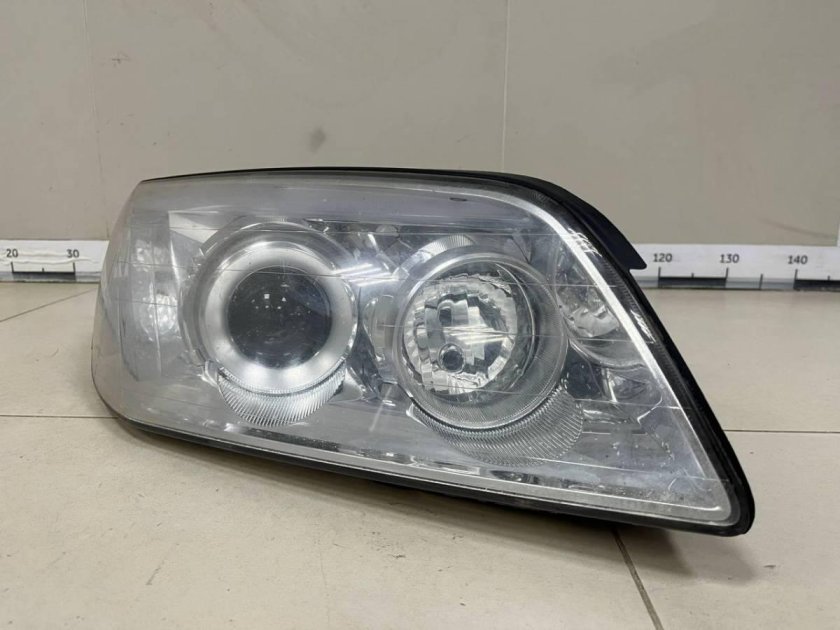 Фара передняя