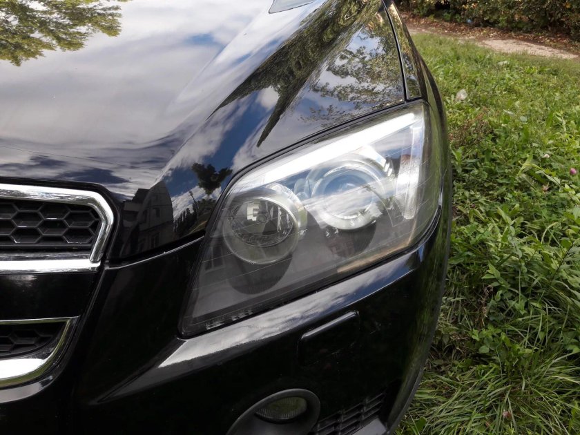 Chevrolet Captiva 2007 черные фары
