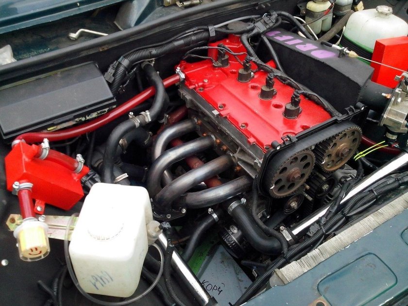 ВАЗ 2107 на 16 кл моторе