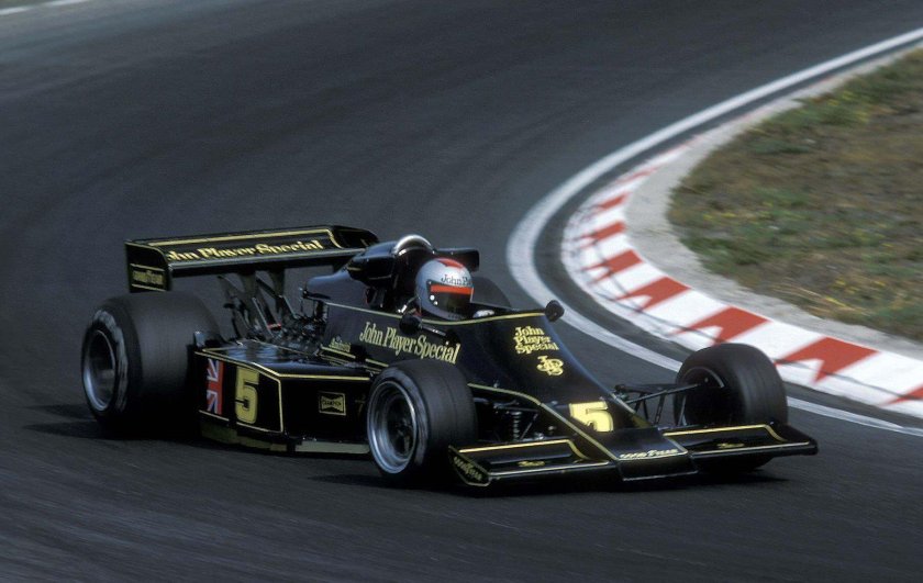 Lotus 77