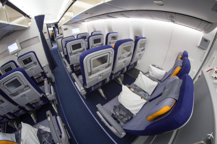 Боинг 747-8i салон