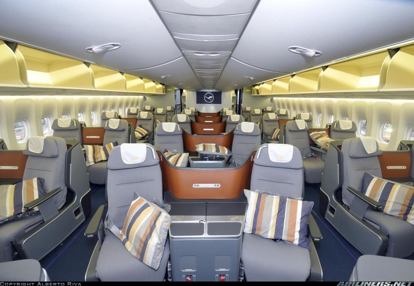 Boeing 747 салон верхняя палуба