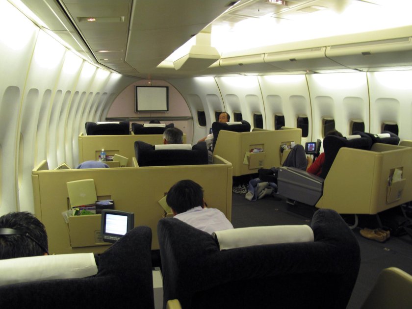 JAL first class Boeing 777