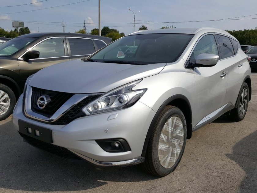 Nissan Murano Silver